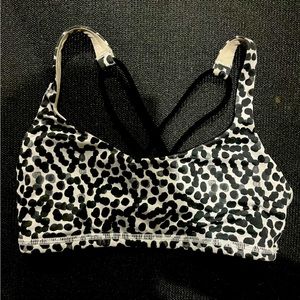 Lululemon sports bra 
Size 4